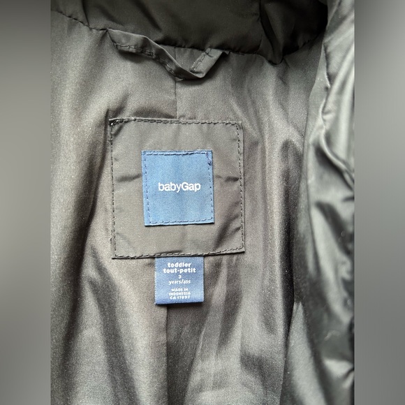 Black 3T Baby GAP winter jacket - Picture 3 of 3